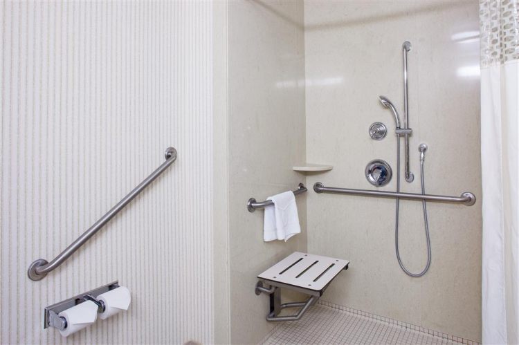 Hampton Inn & Suites by Hilton Toronto Airport , ON LYV1A3 near Toronto Pearson Airport View Point 12