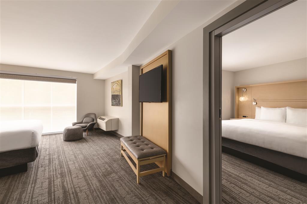 Radisson Hotel Atlanta Airport , GA 30337 near Hartsfield-jackson Atlanta International Airport View Point 24