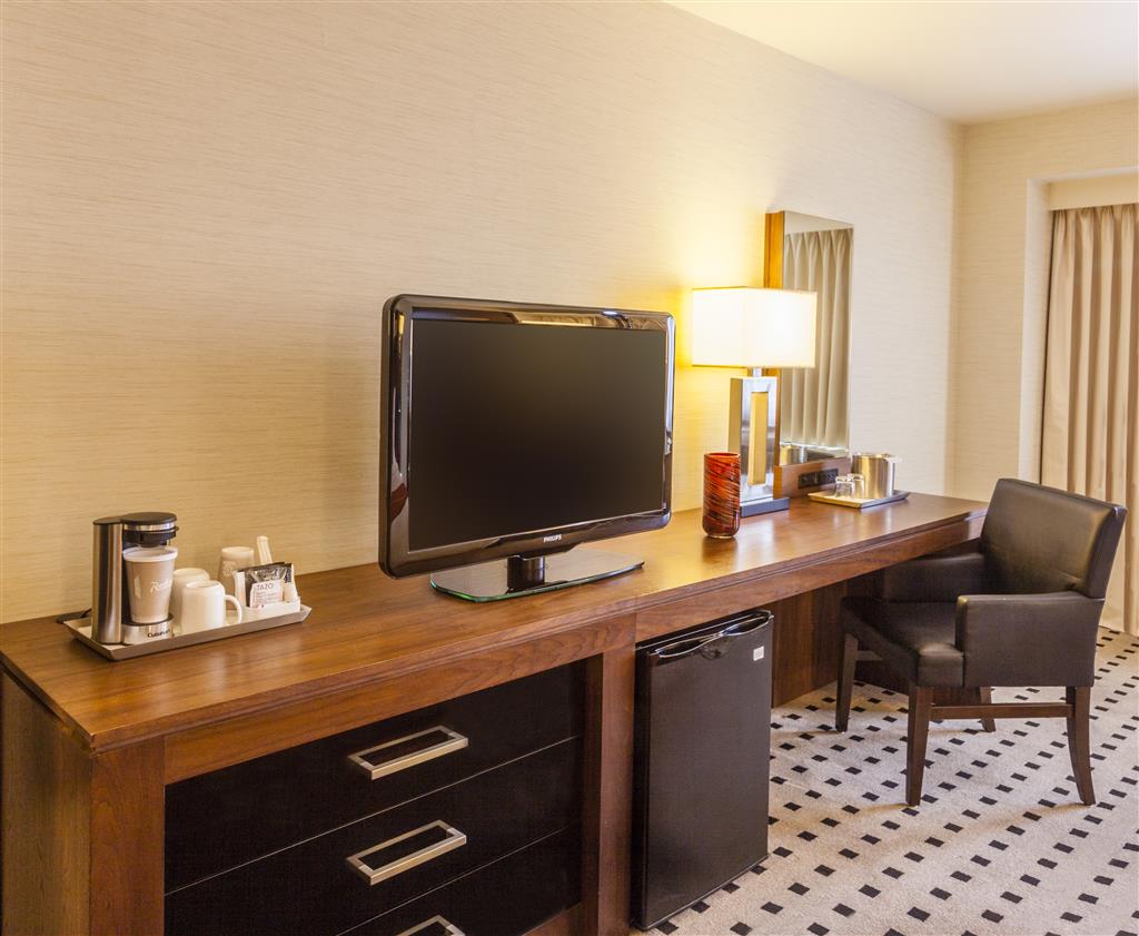 Radisson Hotel Downtown Salt Lake City , UT 84101 near Salt Lake City International Airport View Point 56