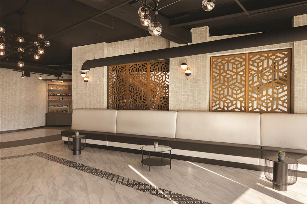 Holiday Inn Philadelphia Arpt-Stadium Area, an IHG Hotel , PA 19145 near Philadelphia International Airport View Point 6