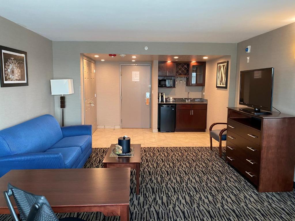 Wyndham Garden Elk Grove Village/O'Hare , IL 60007 near Ohare International Airport View Point 9