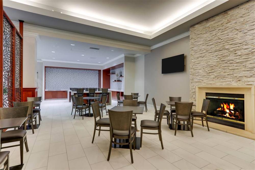 Doubletree By Hilton St. Louis Forest P 5