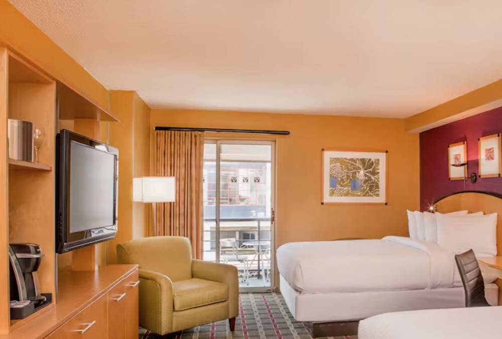 Pier 5 Hotel 5