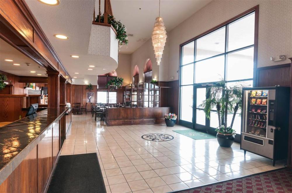 Quality Suites 9