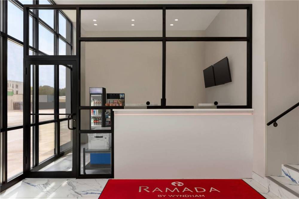 Ramada By Wyndham Brooklyn Empire Blvd 2