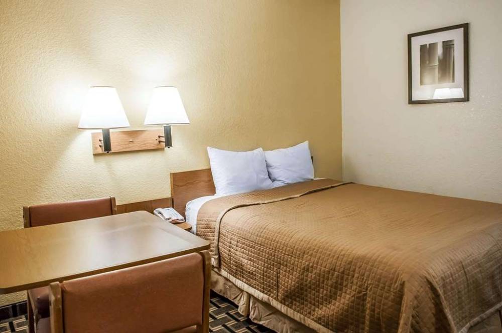 Rodeway Inn Albuquerque West 9